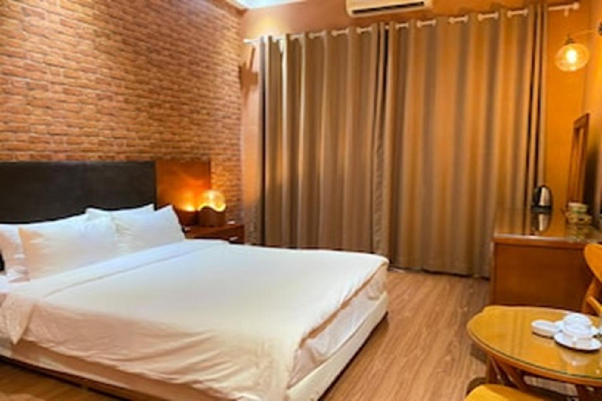 Super Oyo Capital O 1173 Le Grand Hanoi Hotel - The Ruby מראה חיצוני תמונה