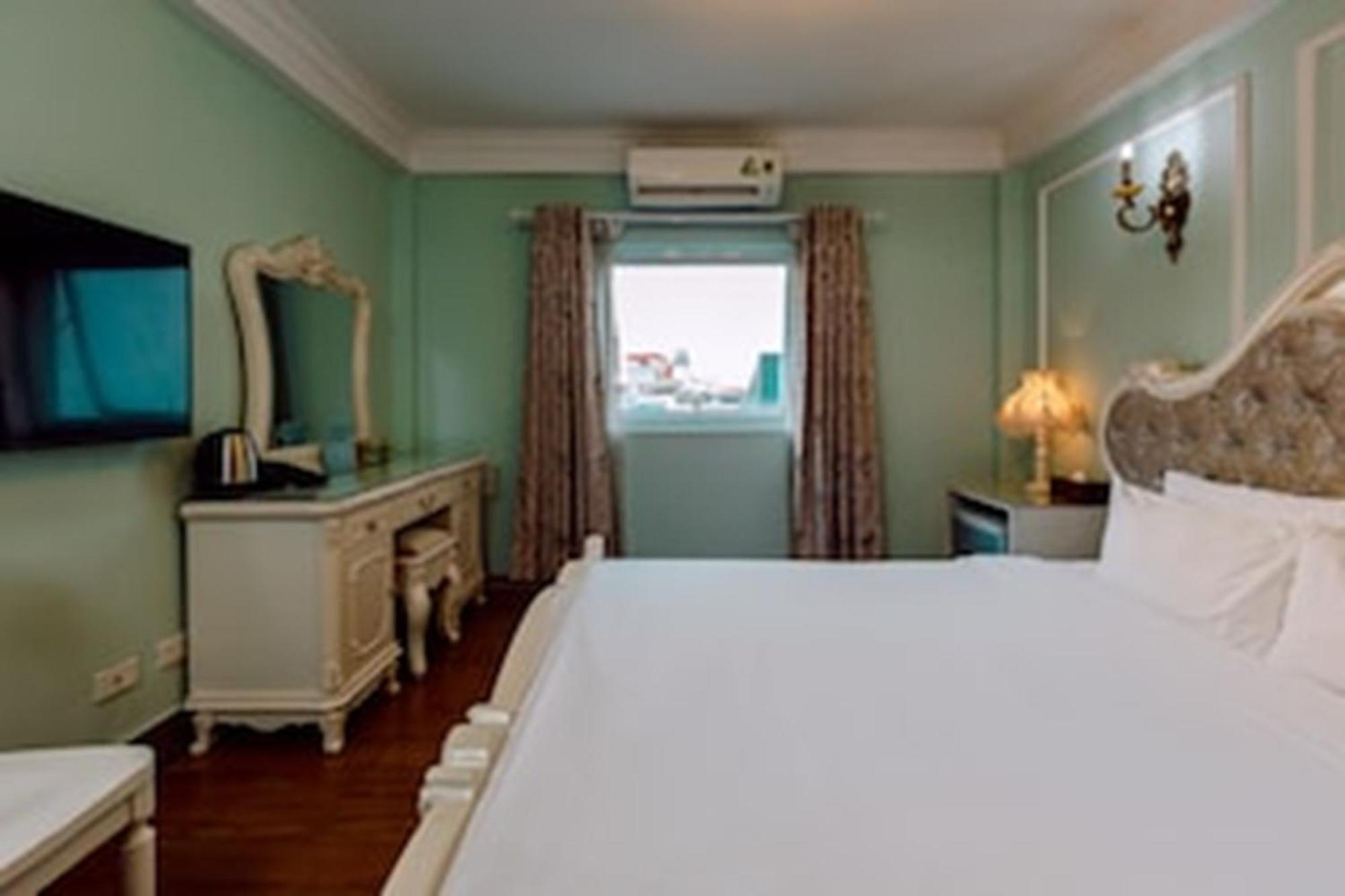 Super Oyo Capital O 1173 Le Grand Hanoi Hotel - The Ruby מראה חיצוני תמונה